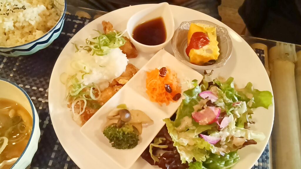 うだつemon茶房